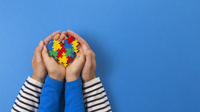 Sostegno alle famiglie con minori fino al dodicesimo anno di età con disturbo dello spettro autistico